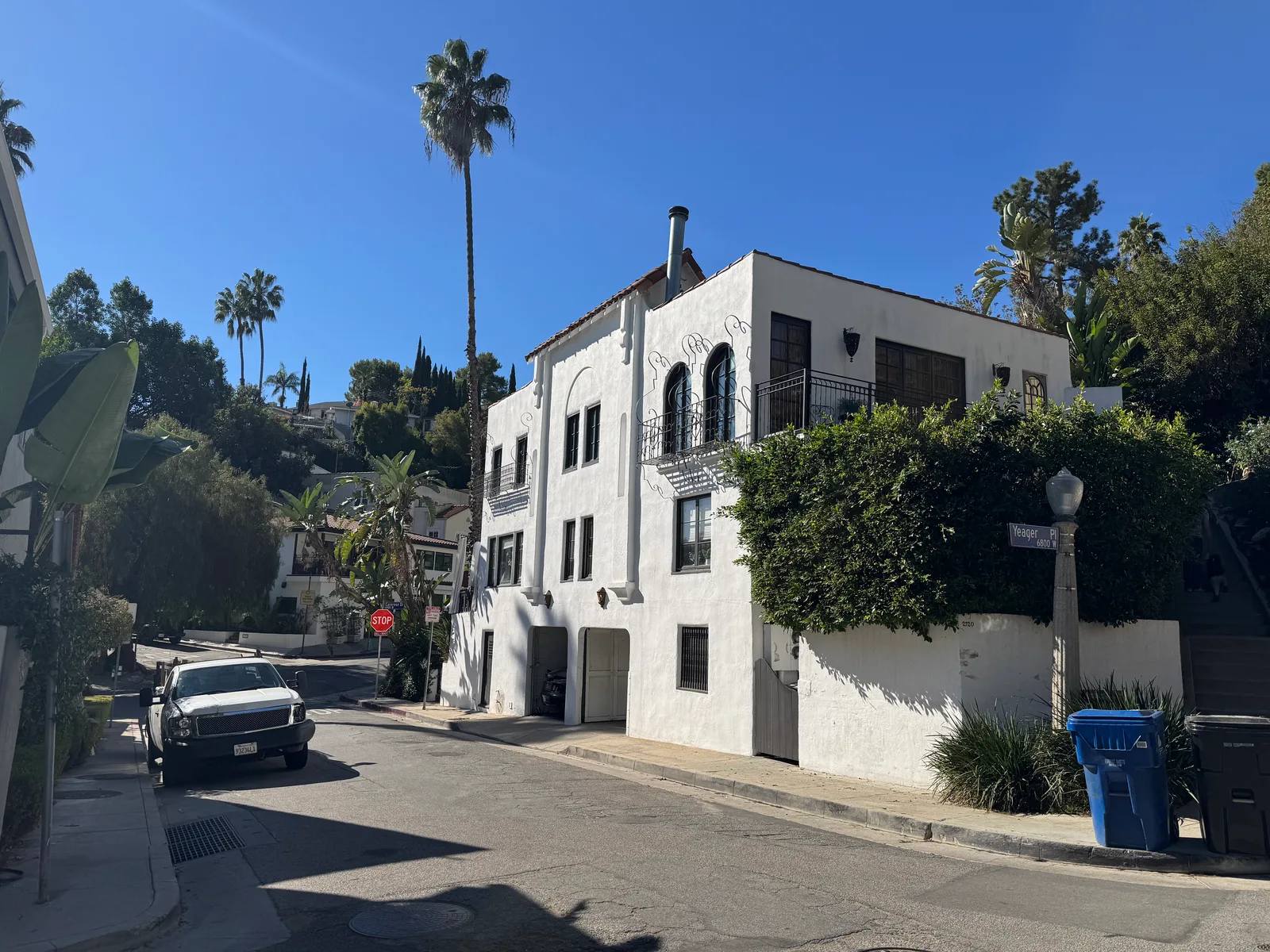 Hollywood, United States — 30 October 2025