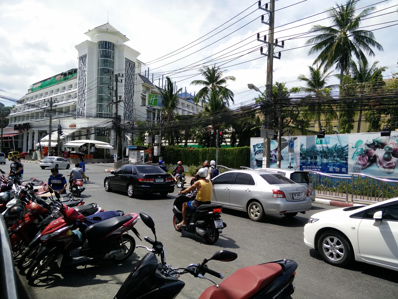 Patong, Thailand — 3 February 2016