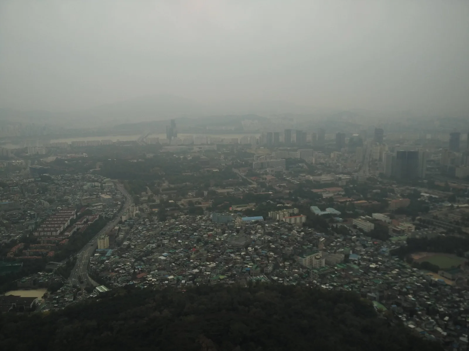 Yongsan-dong, South Korea — 16 October 2016