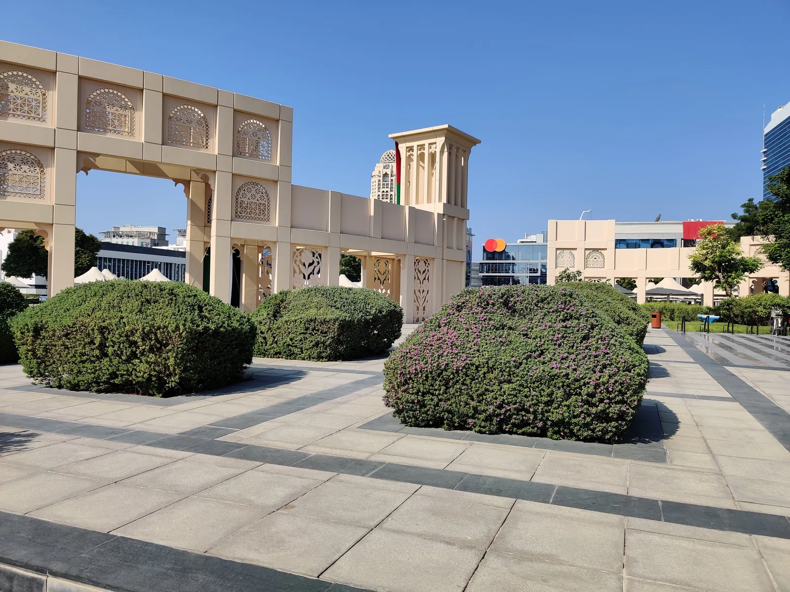 Dubai Internet City, United Arab Emirates — 9 December 2020