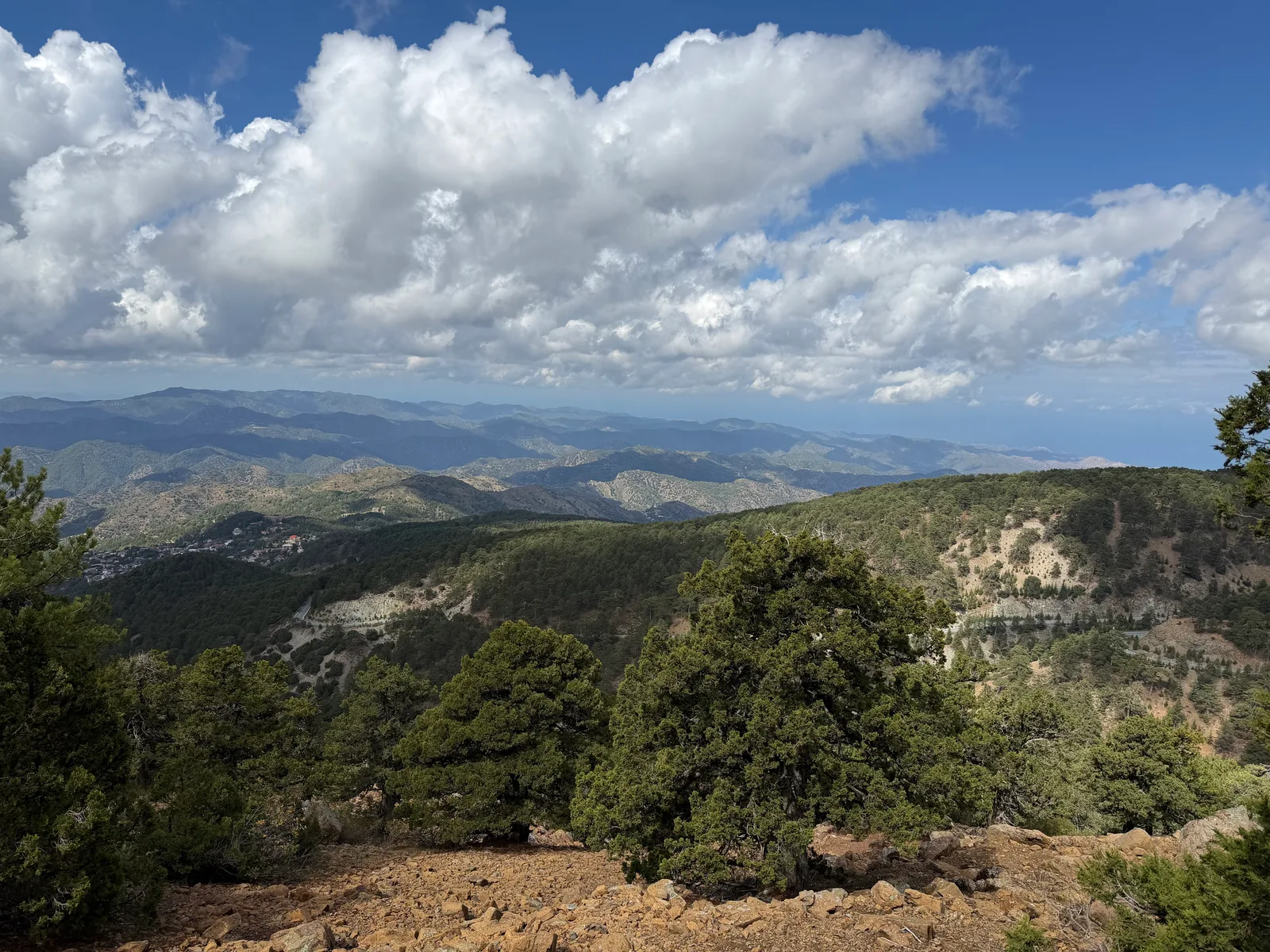 Tróodos, Cyprus — 4 October 2026