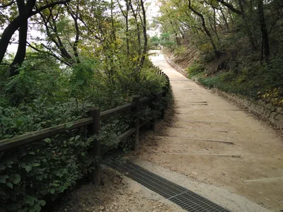 Yongsan-dong, South Korea — 16 October 2016