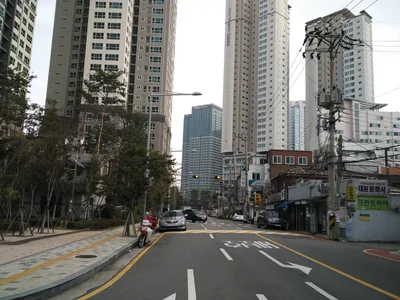 Yongsan-dong, South Korea — 17 October 2016