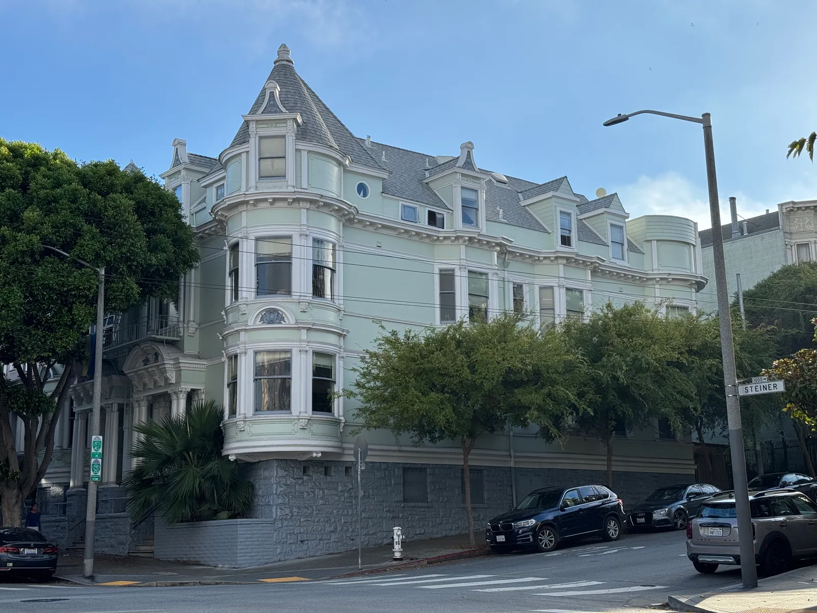San Francisco, United States — 19 October 2025