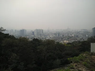 Yongsan-dong, South Korea — 16 October 2016