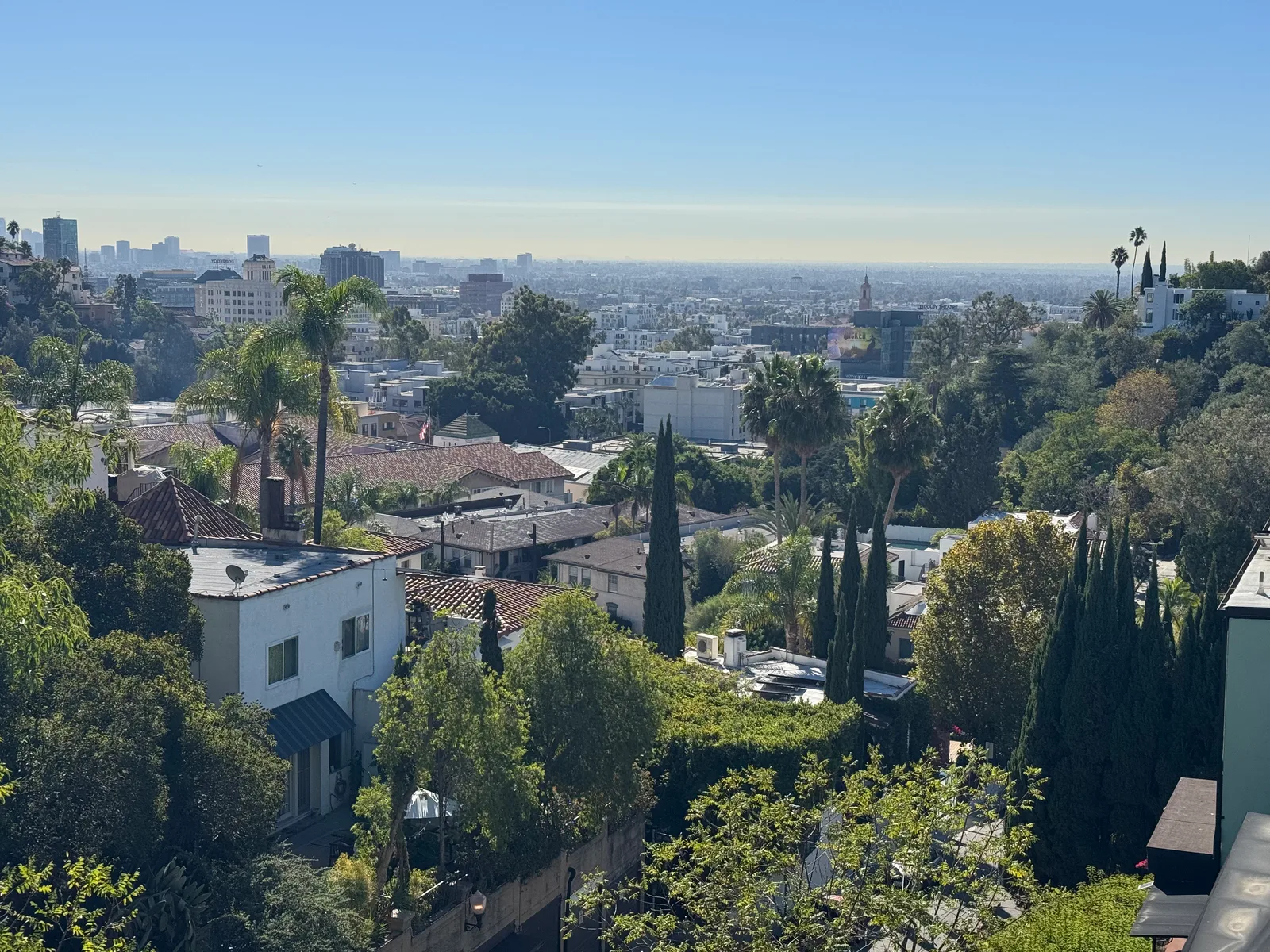 Hollywood, United States — 30 October 2025