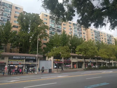 Yongsan-dong, South Korea — 28 October 2016