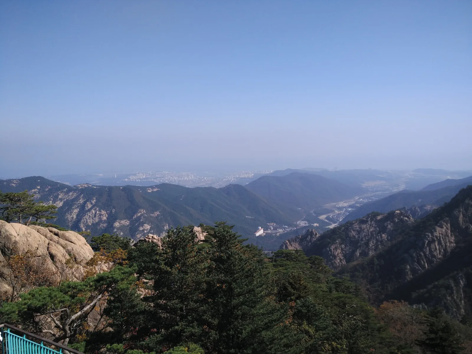 Sokcho, South Korea — 19 October 2016