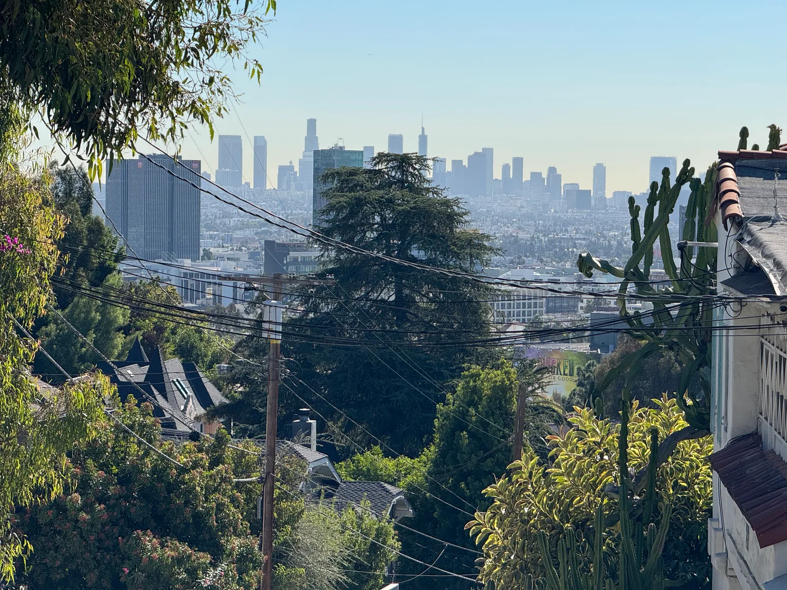 Hollywood, United States — 30 October 2025