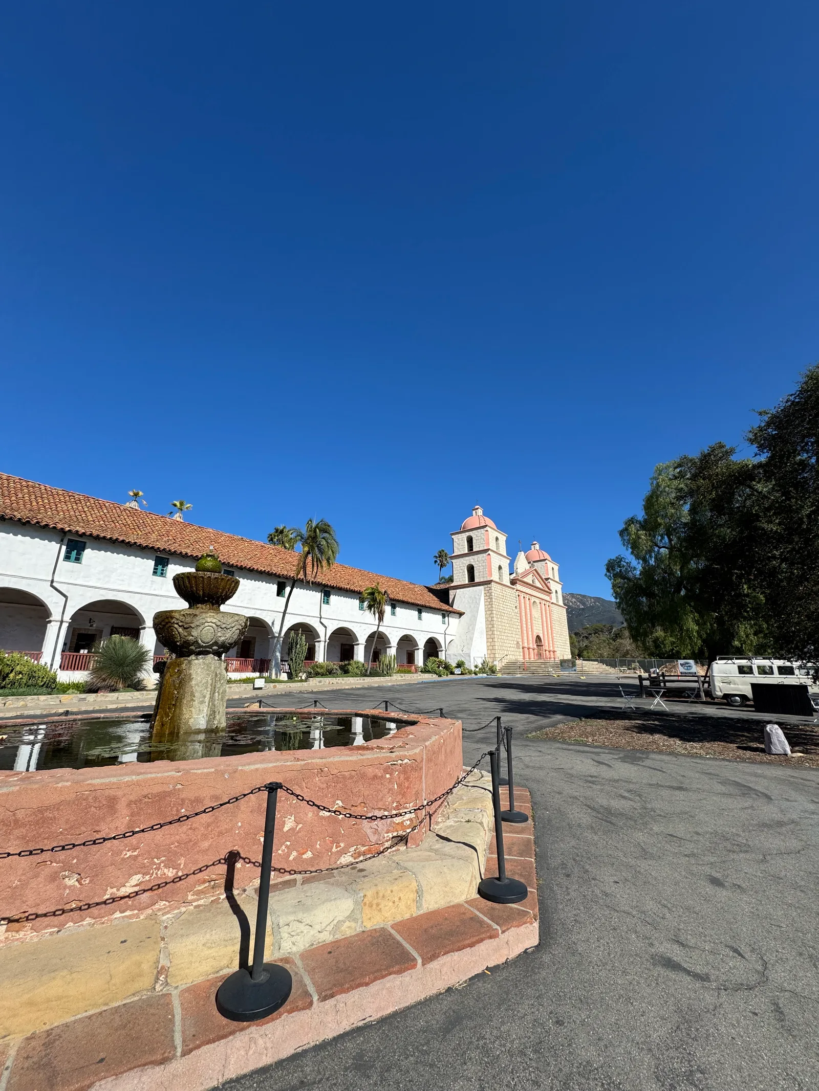 Mission Canyon, United States — 28 October 2025