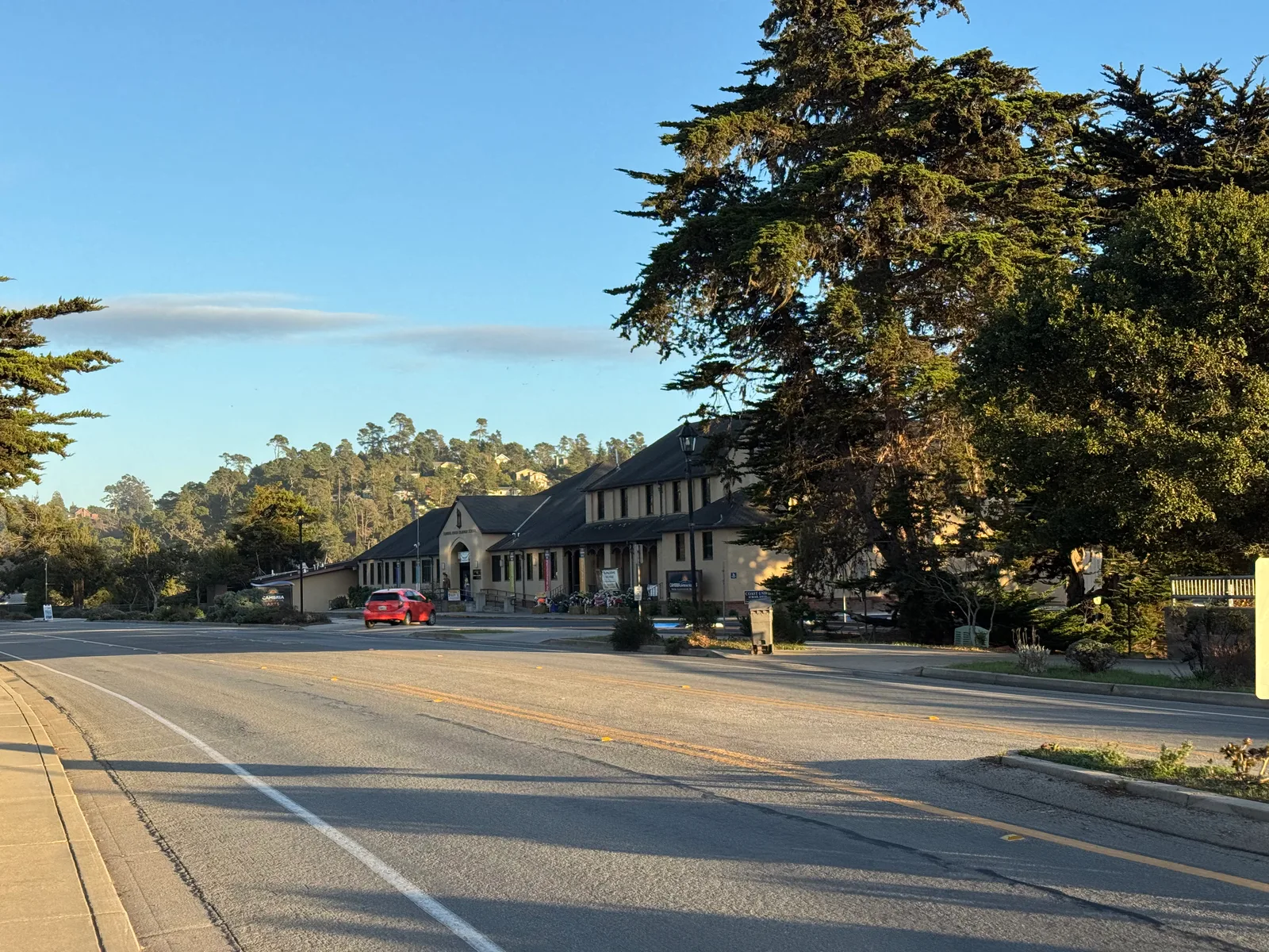 Cambria, United States — 26 October 2025