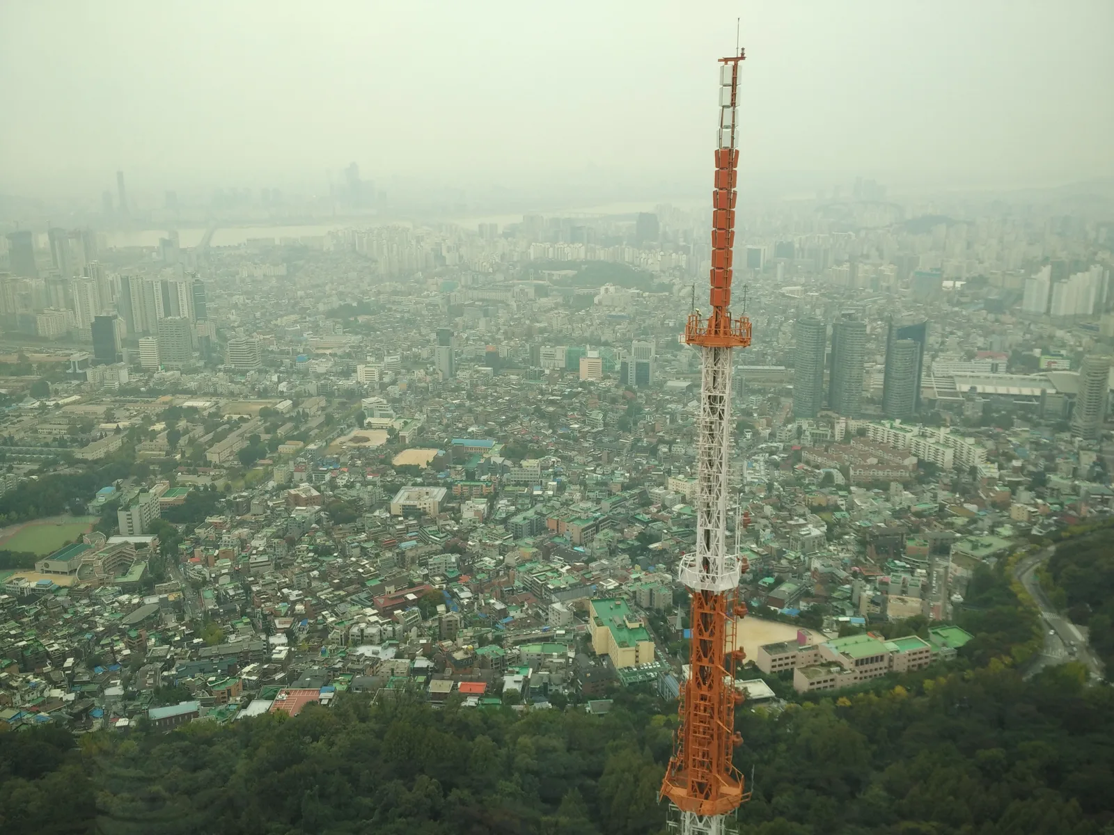 Yongsan-dong, South Korea — 16 October 2016